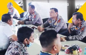 Jumat Curhat sudah familiar di kalangan masyarakat. Sudah dianggap penting karena bisa mengakomodir .