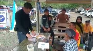 Pungli yang di lakukan masyarakat ke pengunjung wisata selama ini hanya menjadi tontonan pejabat pemerintahan Pandeglang.