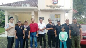 Pokdarkamtibmas Bhayangkara Polsek Cikupa adakan acara buka puasa bersama pengurus dan anggota yang diadakan