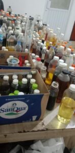 Oli palsu di gerebek polisi bulan Maret 2024 terpasang police line.