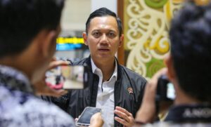 Menteri ATR/Kepala BPN akan menempuh perjalanan darat selama kurang lebih 4 jam untuk sampai ke Desa Modisi.