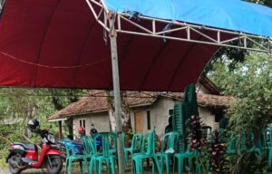 Bahkan Kiyai Usta (KU). Cecep meninggal umur mudah.