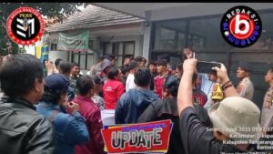Tangkap Kepsek yang Penyelenggara PSMB dengan uang, tidak ada aturan Undang-undang dan Perda itu pungli.