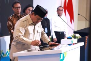 Negara yang bisa memberi pendidikan terbaik dan pelayanan kesehatan yang terbaik.