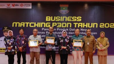 Wabup : Bisa mendaftarkan segera sehingga kita bisa juga berpartisipasi untuk mendukung produk-produk dalam negeri khusus yang ada di Kabupaten Tangeran.