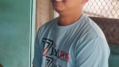 Ari Pengusaha Muda : menyampaikan bahwa dirinya selalu berpegang pada prinsip kerja keras dan optimisme dalam membangun bisnis.